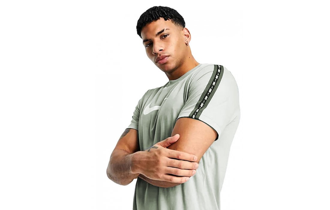 Nike Repeat Ανδρικό T-shirt (DM4685-013)