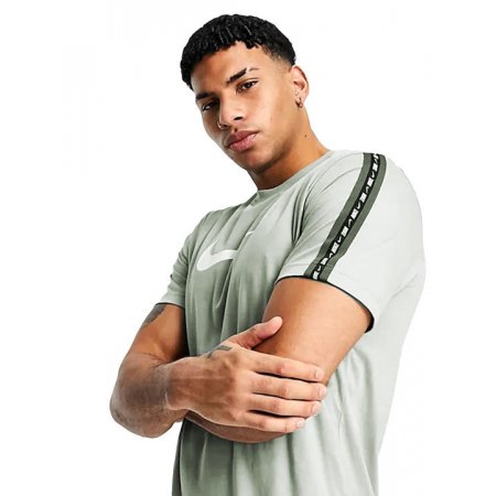 Nike Repeat Ανδρικό T-shirt (DM4685-013)