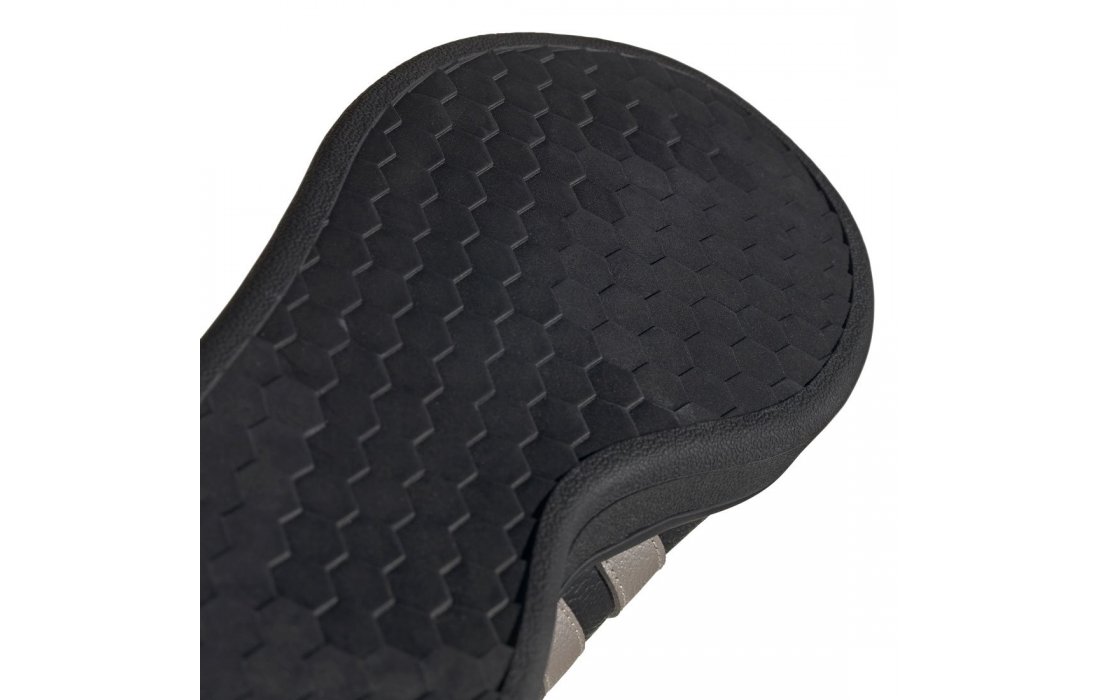 Adidas Grand Court (EE8133)